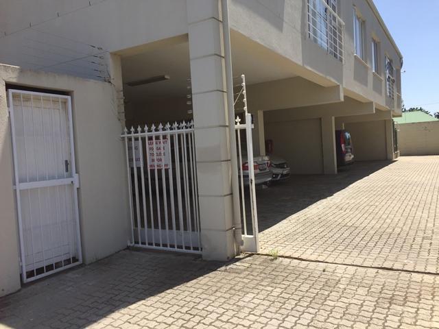 To Let 2 Bedroom Property for Rent in Claremont Western Cape